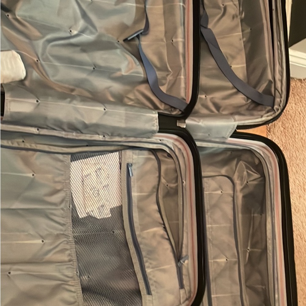 Delsey Paris Luggage’s - Picture 5 of 5